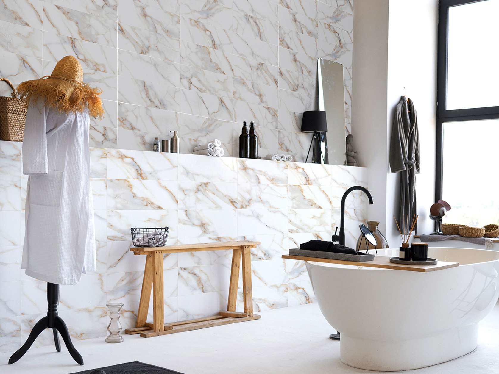 Calacatta Gold 30x60 | Loft Tile